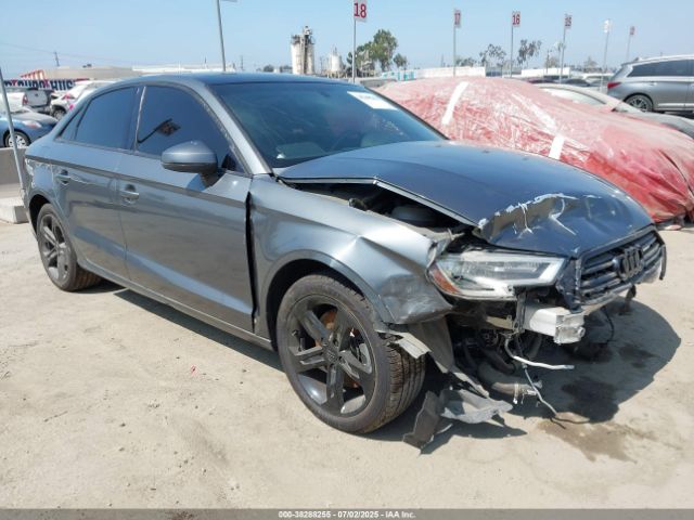 2018 AUDI A3 WAUB8GFF7J1012189