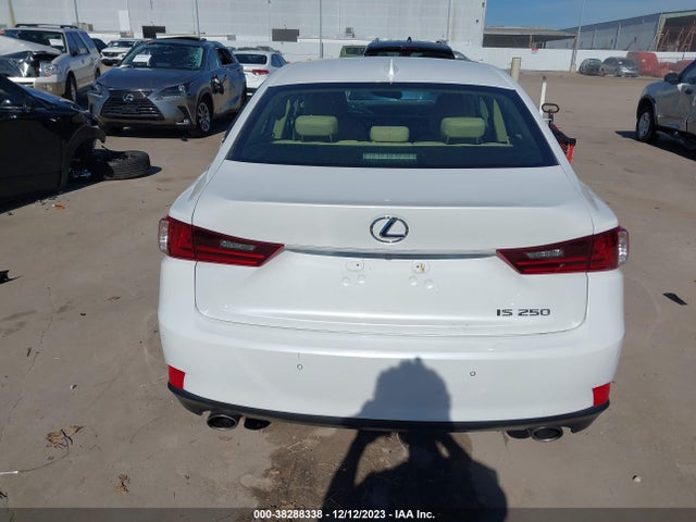 Lexus IS 250 2014 JTHBF1D22E5019151 Image 17