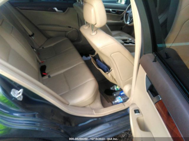WDDGF8AB5EA911542 Mercedes-Benz C 300 Luxury 4matic/sport 4matic