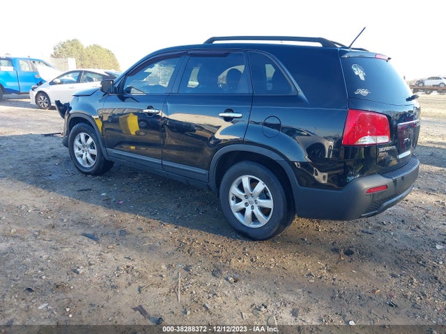 2013 KIA SORENTO LX VIN: 5XYKT3A14DG339577