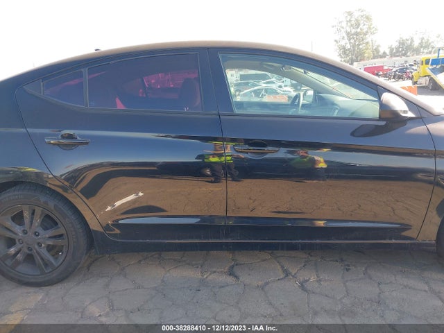 Hyundai ELANTRA SE 2017 5NPD84LF6HH123057 Image 24