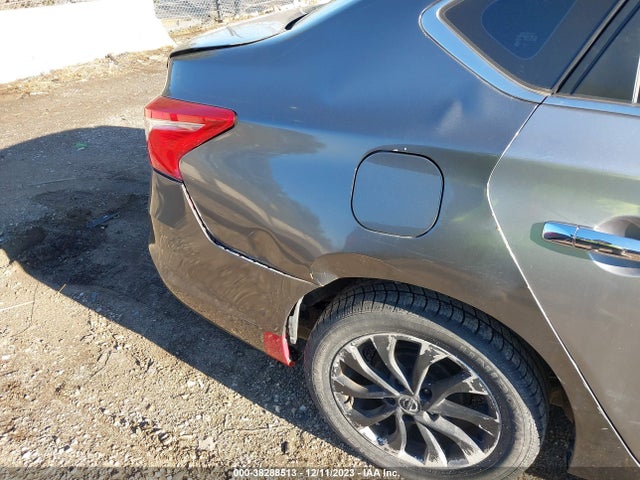 2018 NISSAN SENTRA SV VIN: 3N1AB7AP6JL620118