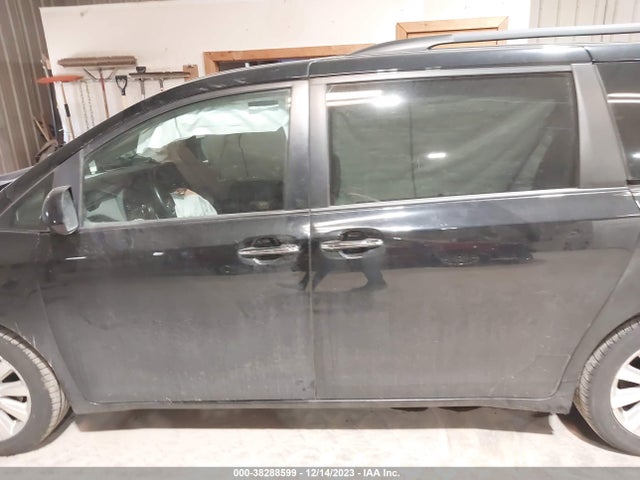 Toyota Sienna Xle 7 Passenger 2015 5TDDK3DC2FS109907 Image 14