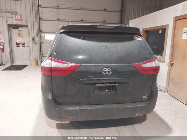 Toyota Sienna Xle 7 Passenger 2015 5TDDK3DC2FS109907 Image 16