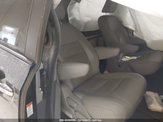 Toyota Sienna Xle 7 Passenger 2015 5TDDK3DC2FS109907 Image 8