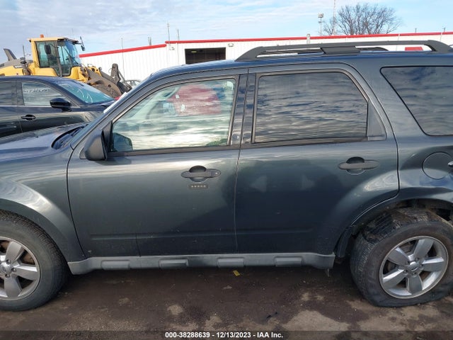 2009 FORD ESCAPE XLT VIN: 1FMCU03739KC03360