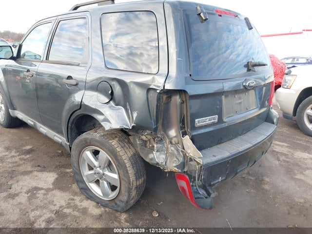 2009 FORD ESCAPE XLT VIN: 1FMCU03739KC03360