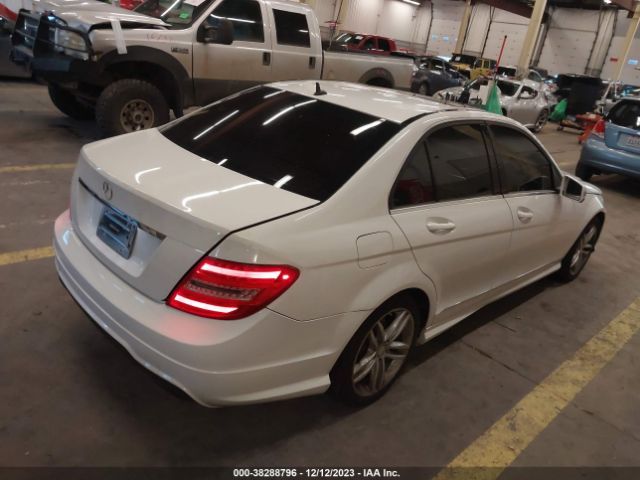 WDDGF4HB8EA963973 Mercedes-Benz C 250 Luxury/sport