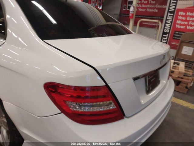 WDDGF4HB8EA963973 Mercedes-Benz C 250 Luxury/sport