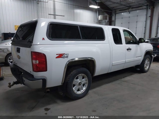 2007 CHEVROLET SILVERADO 1500 LT1 VIN: 1GCEK19077Z572262