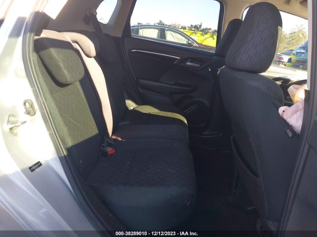 Honda FIT LX 2015 3HGGK5H59FM779797 Image 8