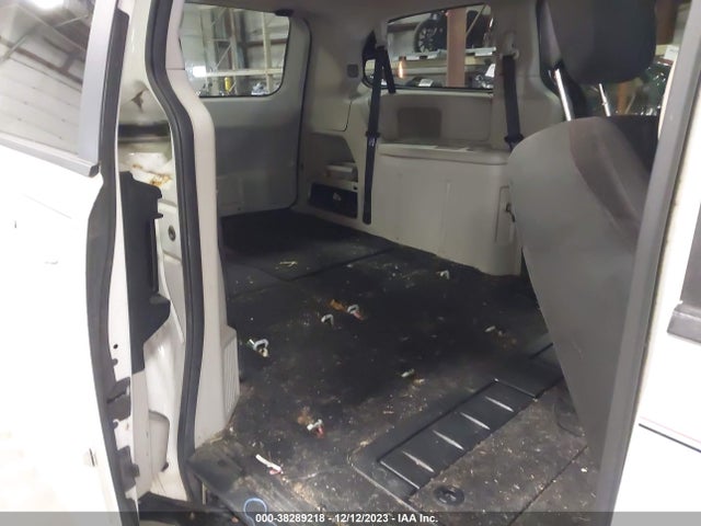 2011 DODGE GRAND CARAVAN EXPRESS VIN: 2D4RN4DG7BR732256