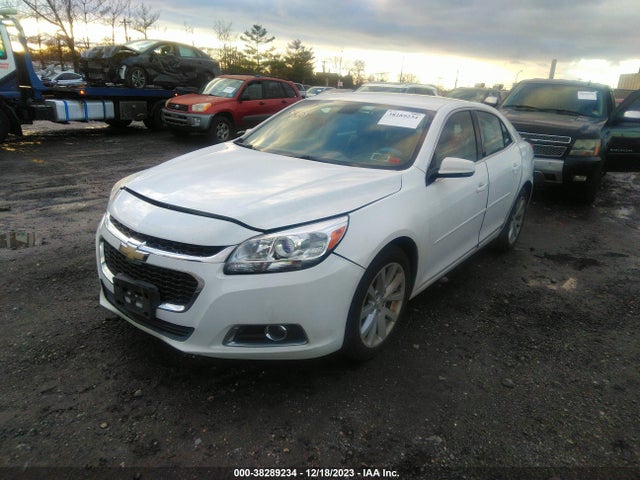 Chevrolet MALIBU 2LT 2015 1G11D5SL7FU135757 Image 2
