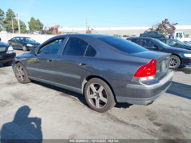 2004 VOLVO S60 R VIN: YV1RH52Y642360085