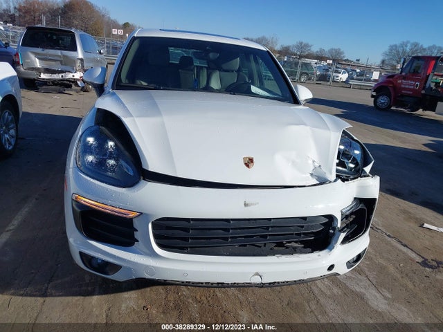 2016 PORSCHE CAYENNE WP1AA2A24GKA11982 Photo 5