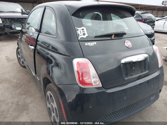 2016 FIAT 500E 3C3CFFGE3GT218015 Photo 2