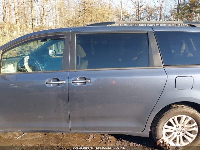 2015 TOYOTA SIENNA XLE 8 PASSENGER VIN: 5TDYK3DC6FS589967