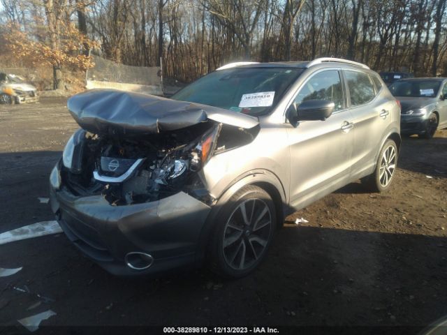 JN1BJ1CR8JW201183 Nissan Rogue Sport Sl