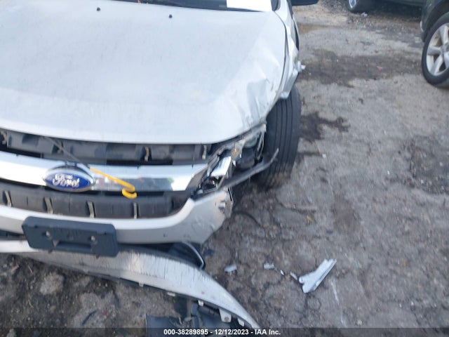 2010 FORD FUSION S VIN: 3FAHP0GA9AR193012