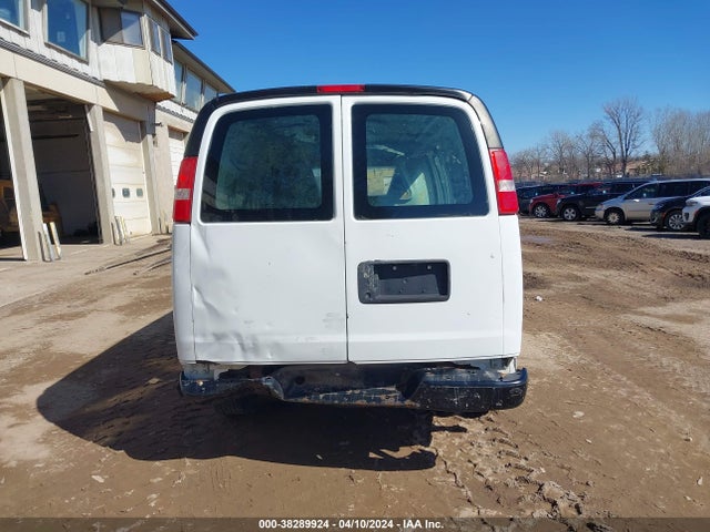 Chevrolet Express 2500 Work Van 2016 1GCWGAFF9G1159742 Image 16