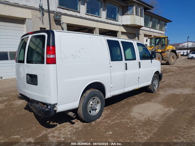 Chevrolet Express 2500 Work Van 2016 1GCWGAFF9G1159742 Image 4