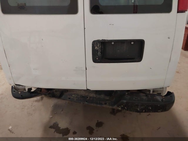 Chevrolet Express 2500 Work Van 2016 1GCWGAFF9G1159742 Image 6