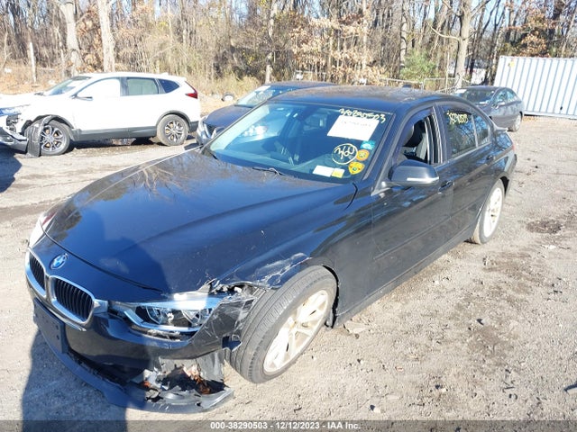 BMW 320i Xdrive 2018 WBA8A3C5XJA357543 Image 2