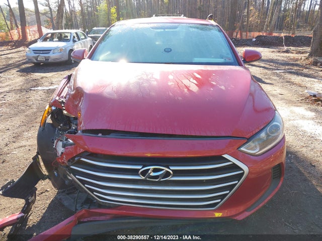 2018 HYUNDAI ELANTRA SE VIN: 5NPD74LF3JH355835