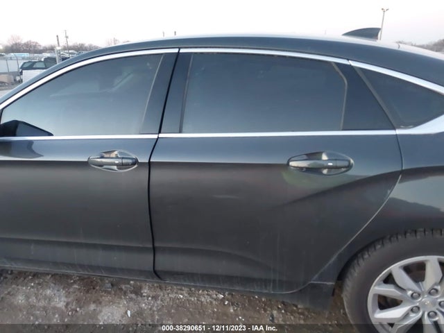 Chevrolet IMPALA 1LT 2018 2G1105S39J9171399 Image 14