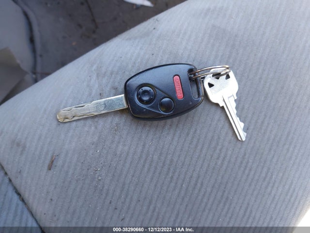 2010 HONDA CIVIC LX VIN: 2HGFA1F57AH574352