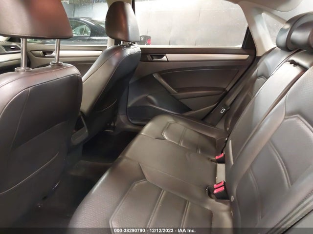 1VWAS7A33FC079846 Volkswagen Passat 1.8t Limited Edition