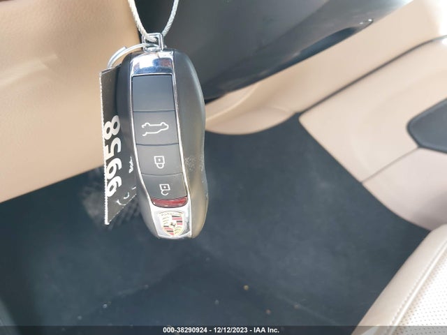 2019 PORSCHE MACAN WP1AA2A54KLB07768 Photo 10