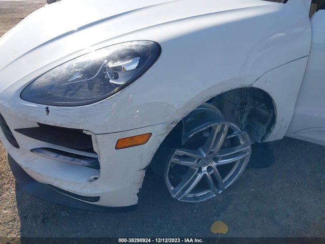 2019 PORSCHE MACAN WP1AA2A54KLB07768 Photo 5