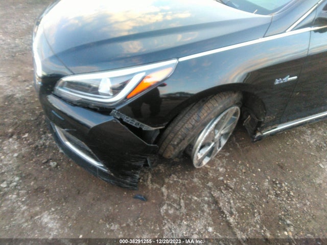 2017 HYUNDAI SONATA HYBRID LIMITED VIN: KMHE34L35HA066605