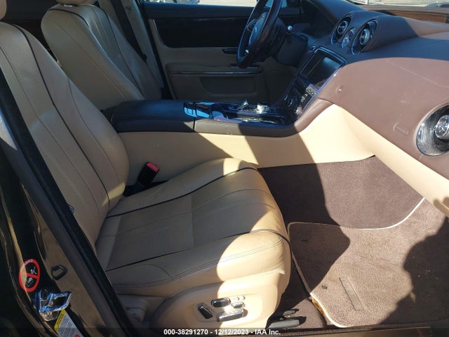 2013 JAGUAR XJ SAJWJ2GD1D8V45676 Photo 4