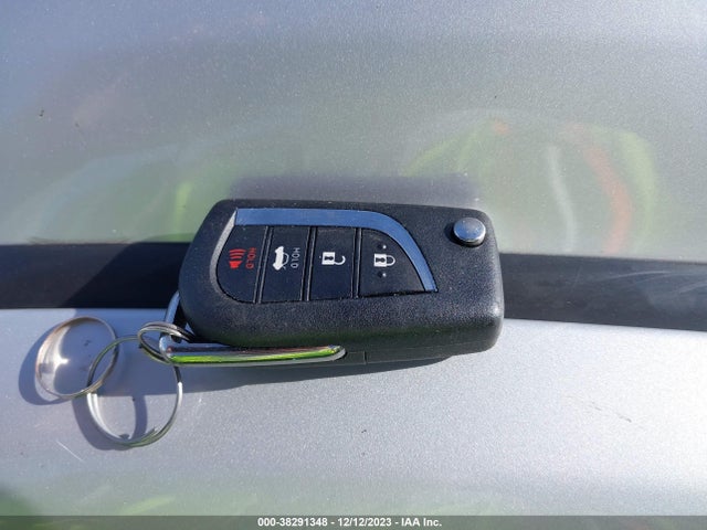 Toyota COROLLA LE 2020 5YFEPRAE6LP128365 Image 11