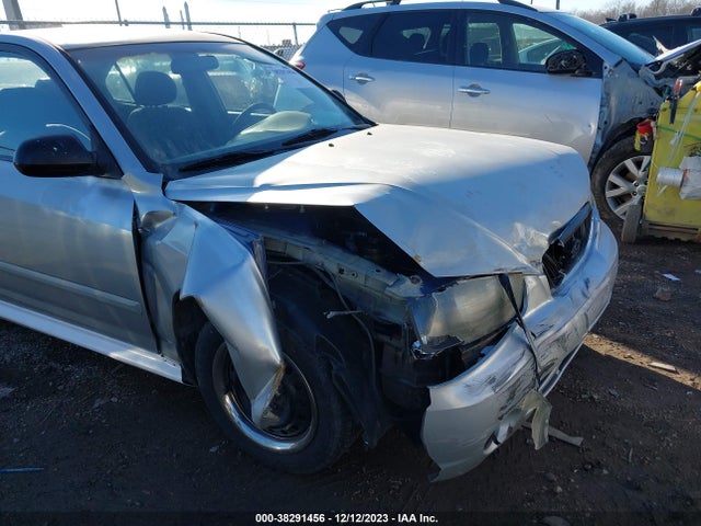 2003 HYUNDAI ELANTRA GLS/GT VIN: KMHDN45D03U505485