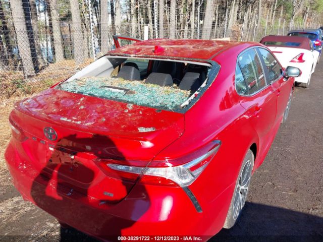 4T1M11AK4LU398990 Toyota CAMRY SE