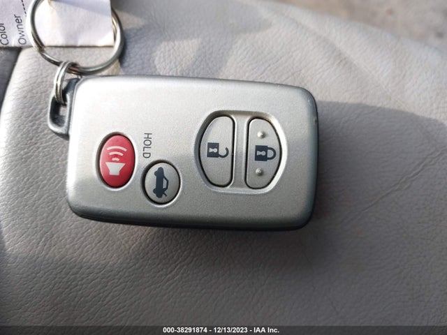 2010 TOYOTA CAMRY XLE VIN: 4T4BF3EK8AR033908