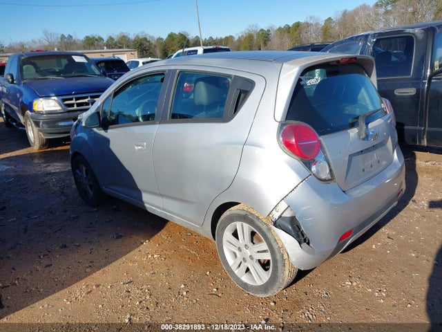 Chevrolet Spark 1lt Cvt 2015 KL8CD6S96FC719401 Image 3