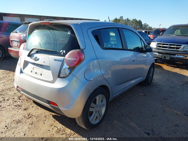 Chevrolet Spark 1lt Cvt 2015 KL8CD6S96FC719401 Image 4