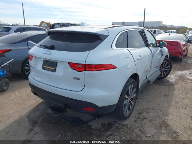 2018 JAGUAR F-PACE SADCK2GX6JA291240 Photo 3
