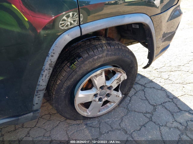 2011 JEEP GRAND CHEROKEE LAREDO VIN: 1J4RR4GG4BC690144