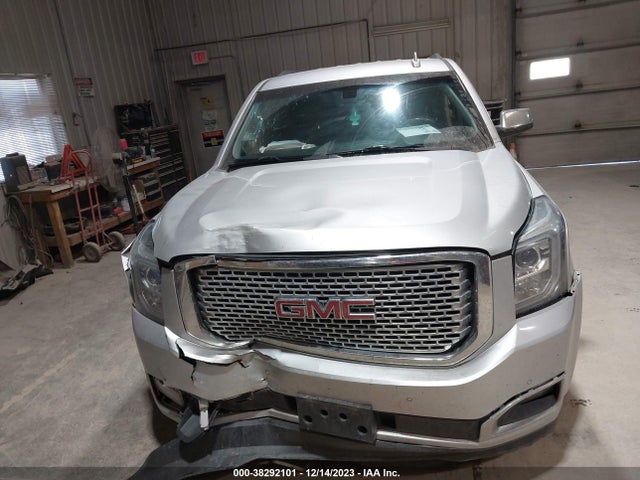 GMC Yukon Xl Sle 2016 1GKS2FKC1GR241556 Image 12