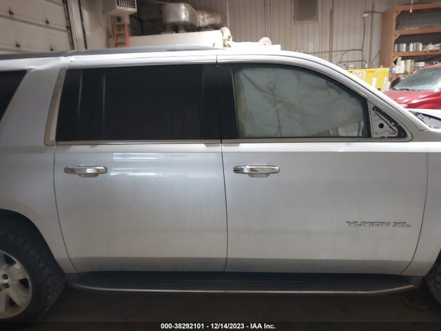 GMC Yukon Xl Sle 2016 1GKS2FKC1GR241556 Image 13