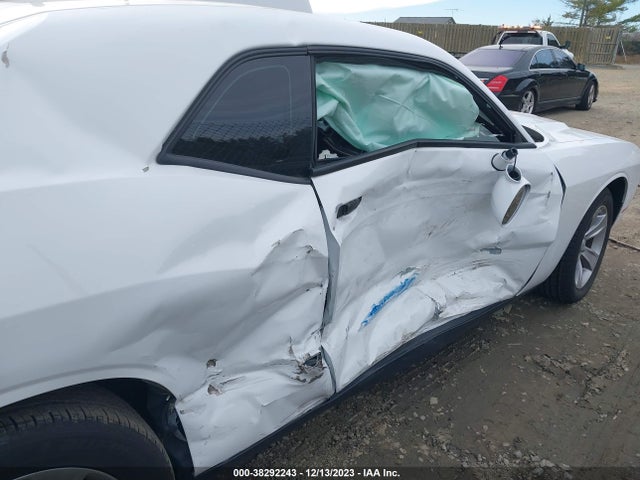 2021 DODGE CHALLENGER SXT VIN: 2C3CDZAG9MH627061