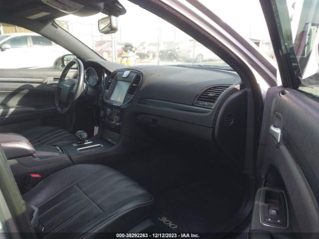2C3CCABGXEH361165 Chrysler 300 S