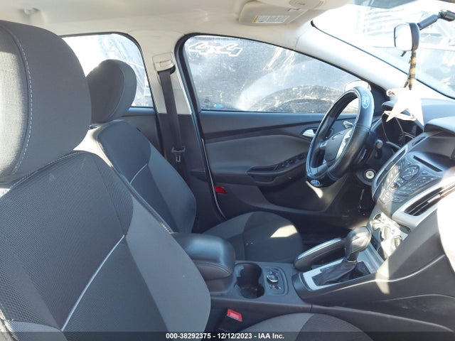 2013 FORD FOCUS SE VIN: 1FADP3F2XDL370051