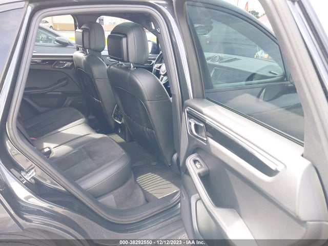 2017 PORSCHE MACAN WP1AA2A51HLB03380 Photo 7