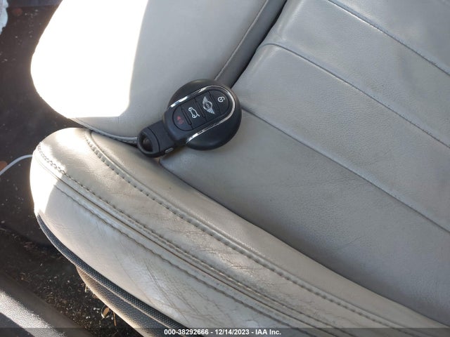 2017 MINI COUNTRYMAN WMZYT3C33H3D98156 Photo 10